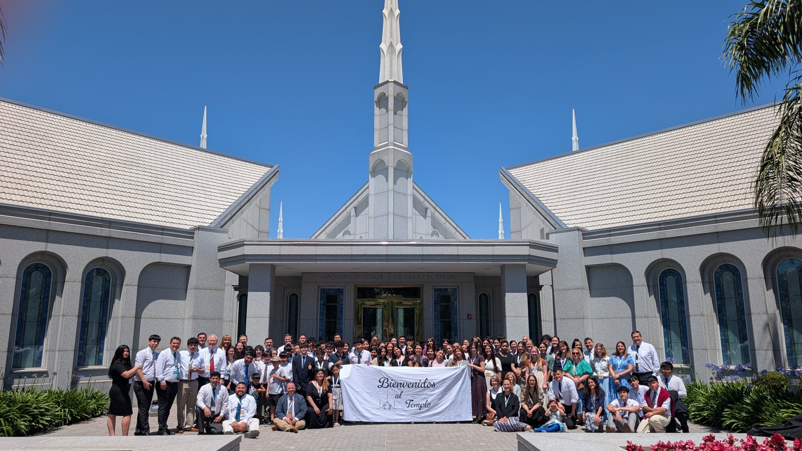 Large group of Church members from Tierra del Fuego gathered together in front of the Buenos Aires Argentina Temple